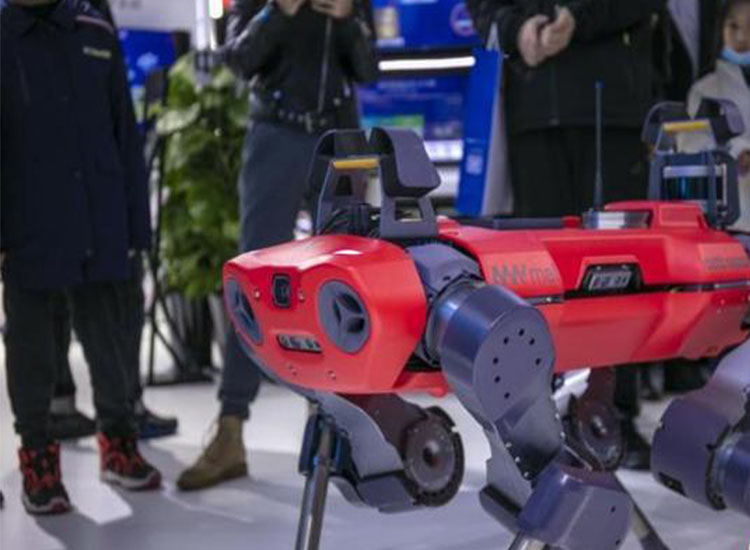 【润康】辊皮生产厂家与您分享：中国和瑞士企业联合研制四足机器人亮相世界互联网大会